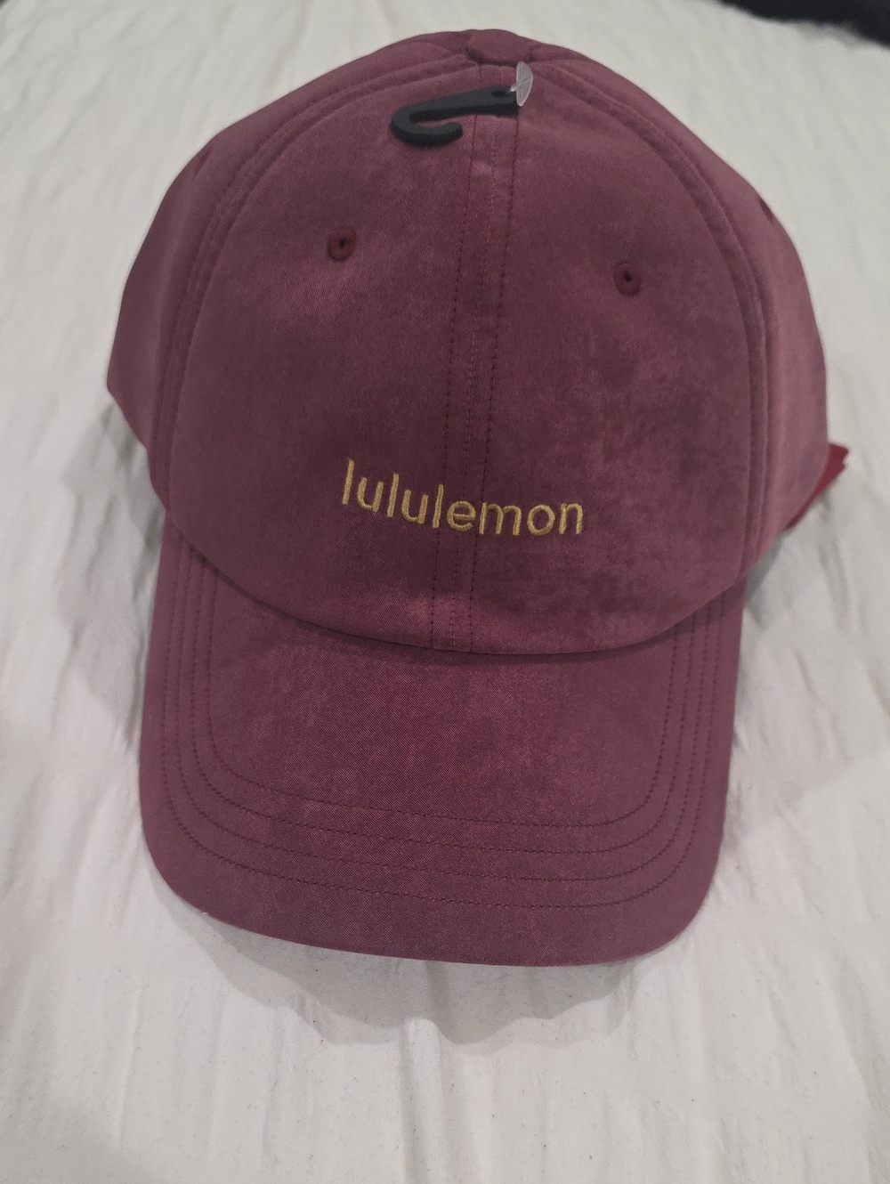 Lululemon Suede-Texture Baseball Cap in Burgundy